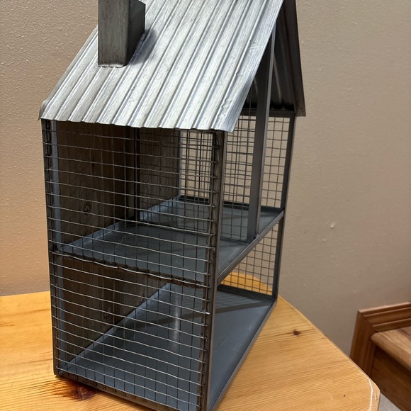 For Anna. House-Shaped Wall Display Shelf - Picture 2 of 2